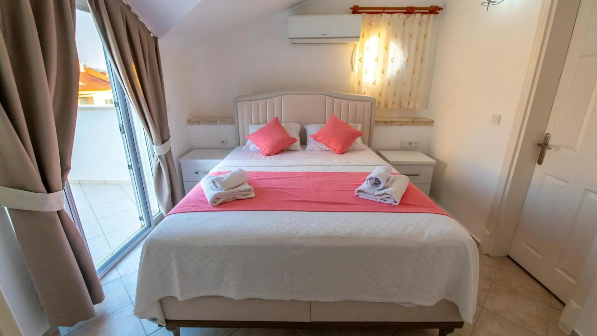Aparthotel Sunset Beach Resort Aqua Lettings Fethiye Turkey